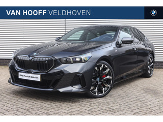 BMW i5 eDrive40 M Sport / Panoramadak / Trekhaak / Adaptieve LED / Comfort Access / Stoelverwarming / Harman-Kardon / BMW Live Cockpit Professional