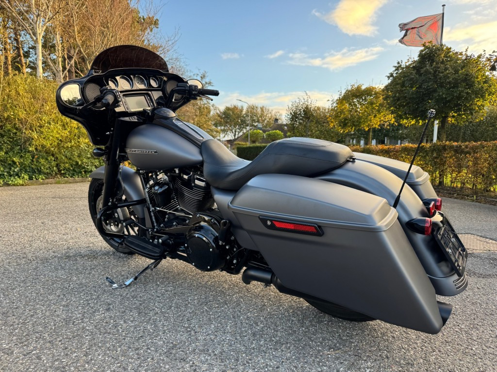 Hoofdafbeelding Harley-Davidson Street Glide