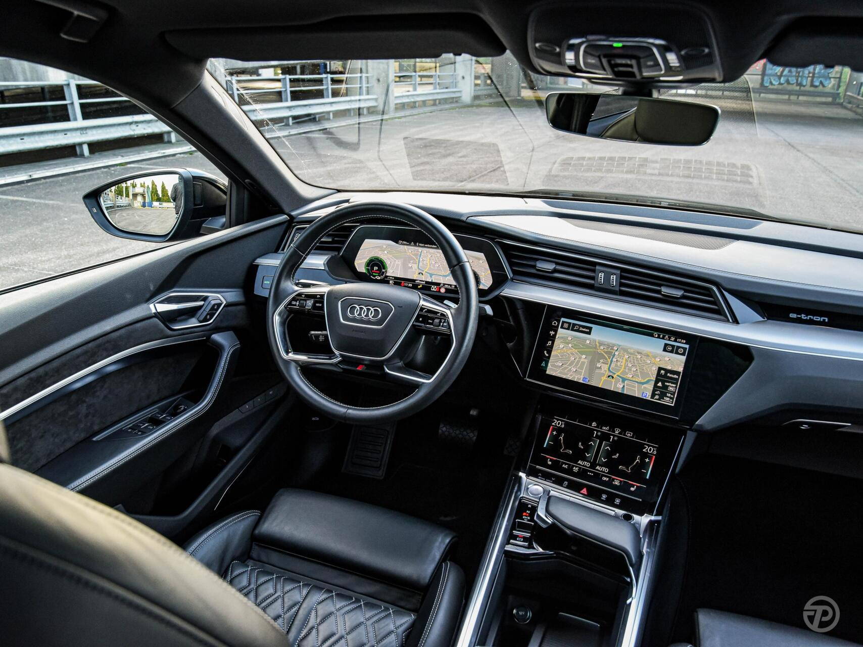 Hoofdafbeelding Audi e-tron