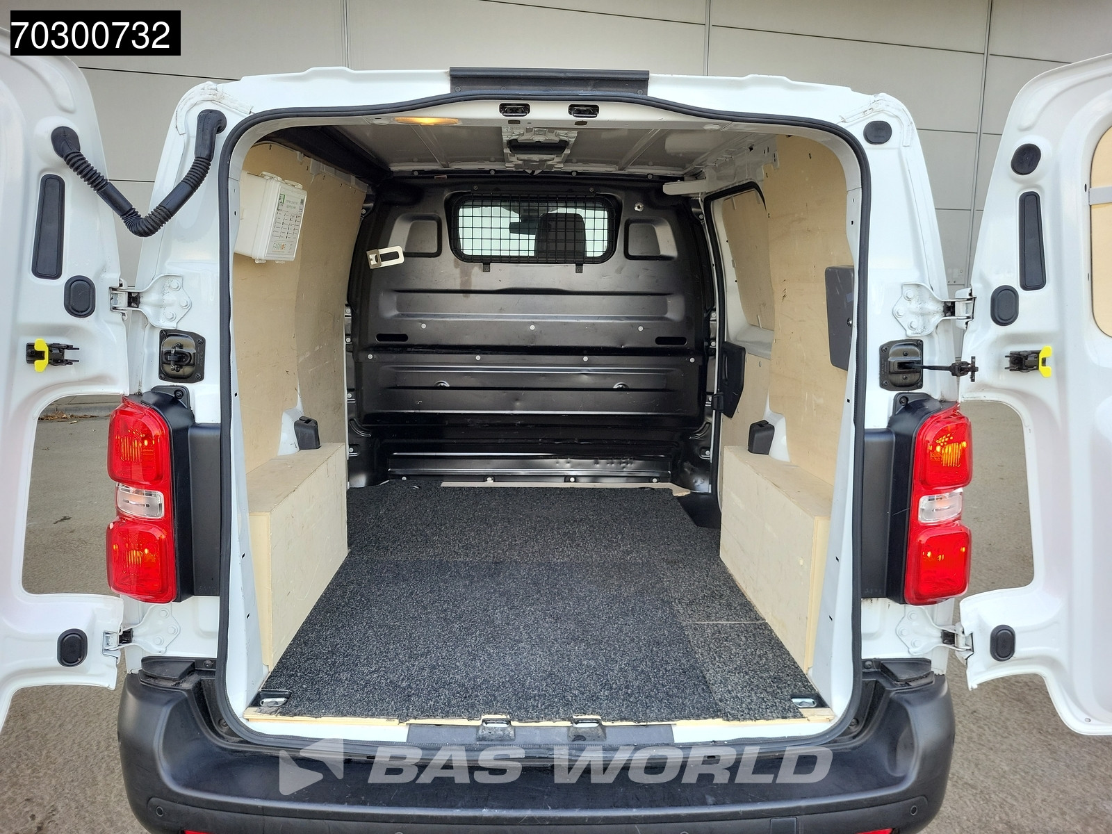 Hoofdafbeelding Peugeot e-Expert