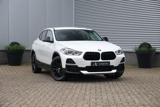 BMW X2 xDrive25e 220pk Executive Sport NAP|Leder|HUD|Cam|Stoelvw