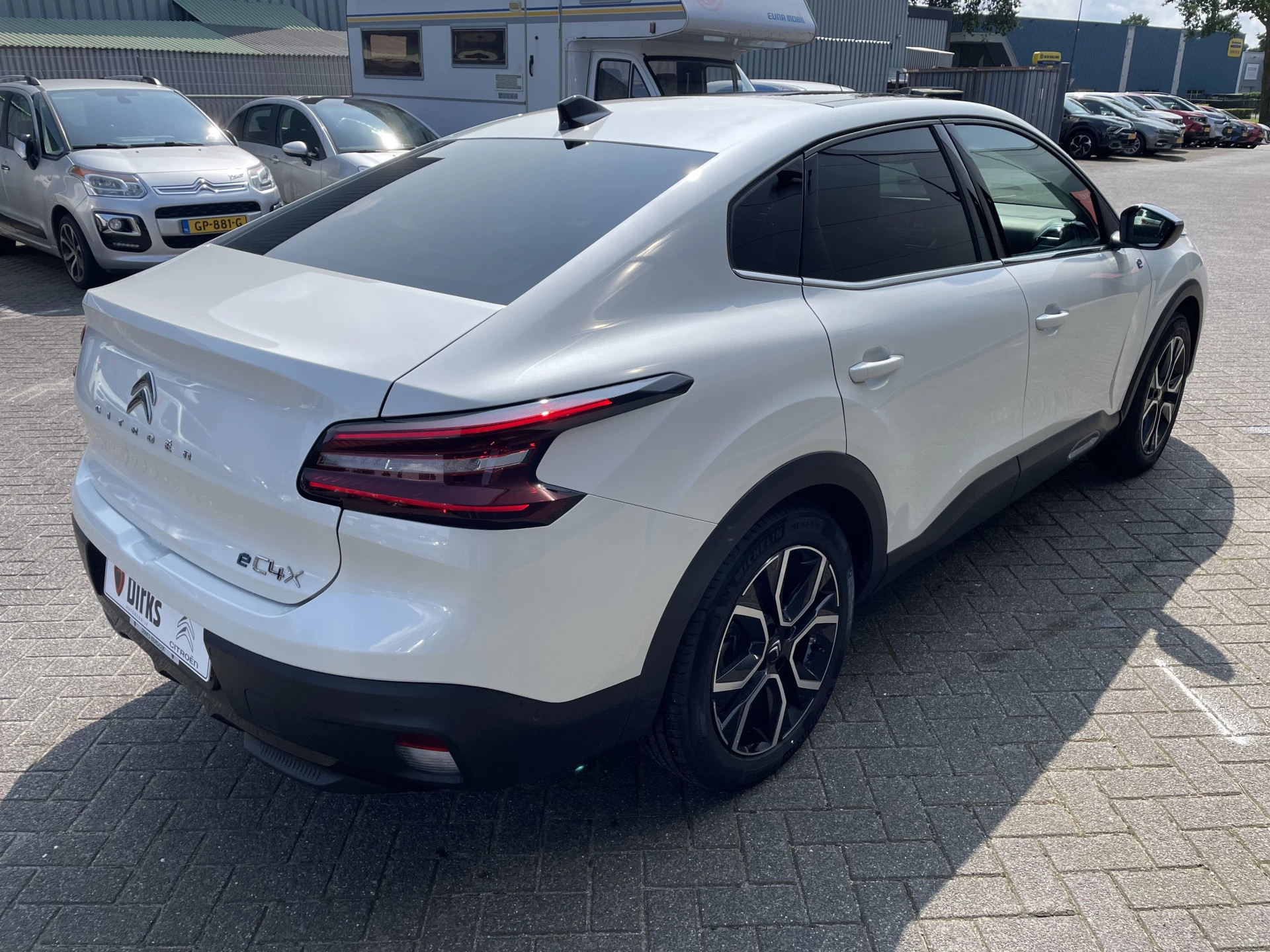 Hoofdafbeelding Citroën ë-C4 X