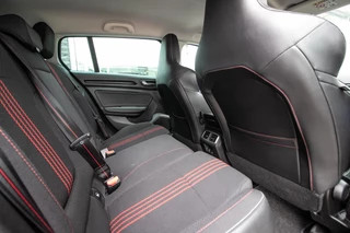 Renault Megane E-Tech Renault Megane E-Tech Estate 1.6 Plug-In Hybrid 160 R.S. Line - All-in rijklrprs | Dealer ond. | Navi | Cruise - afbeelding nr 6