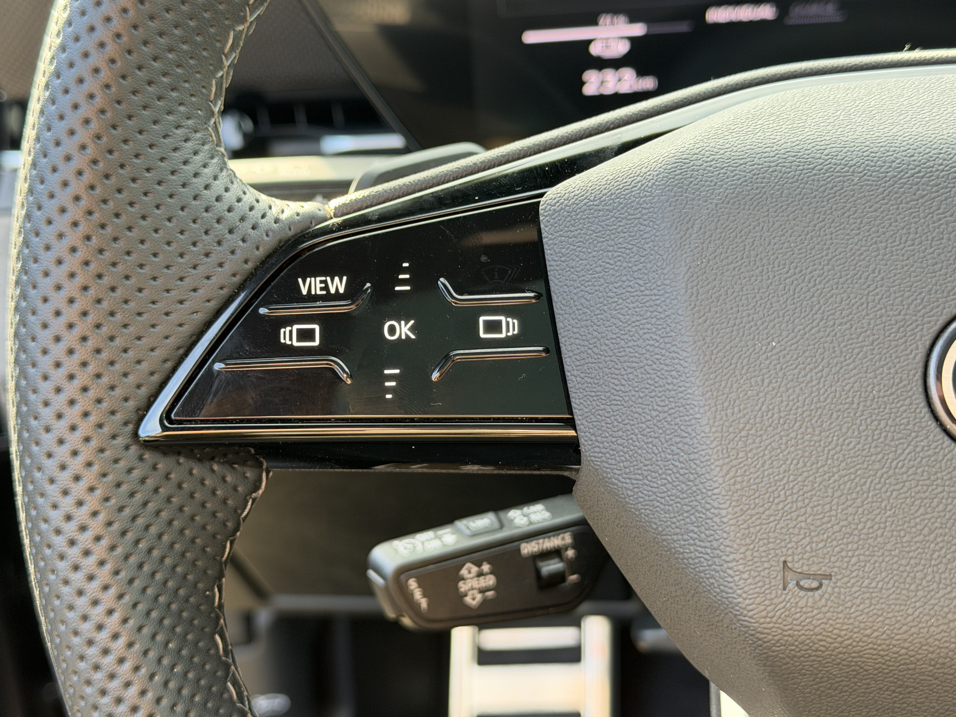 Hoofdafbeelding Audi A6 Avant e-tron