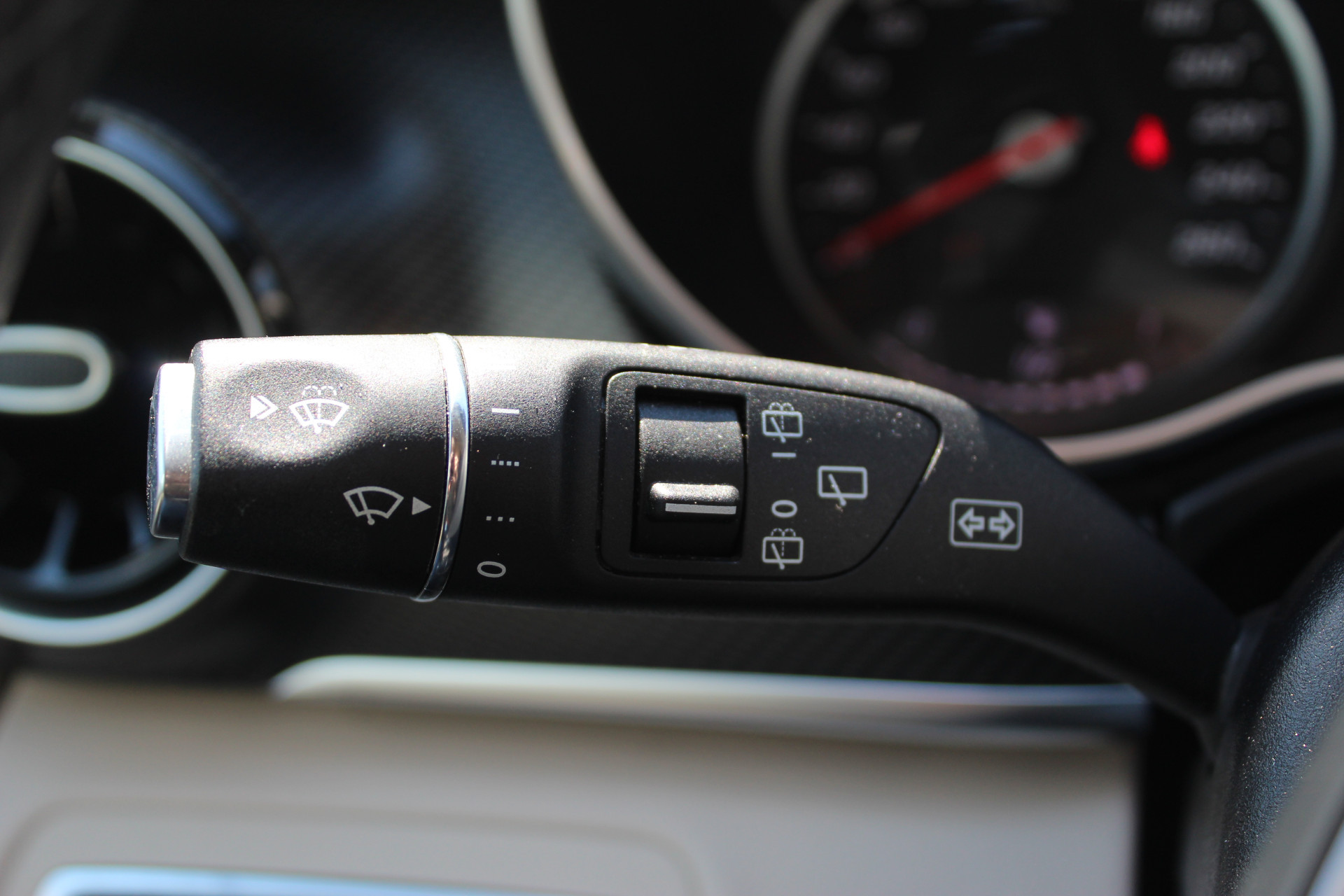 Hoofdafbeelding Mercedes-Benz Marco Polo