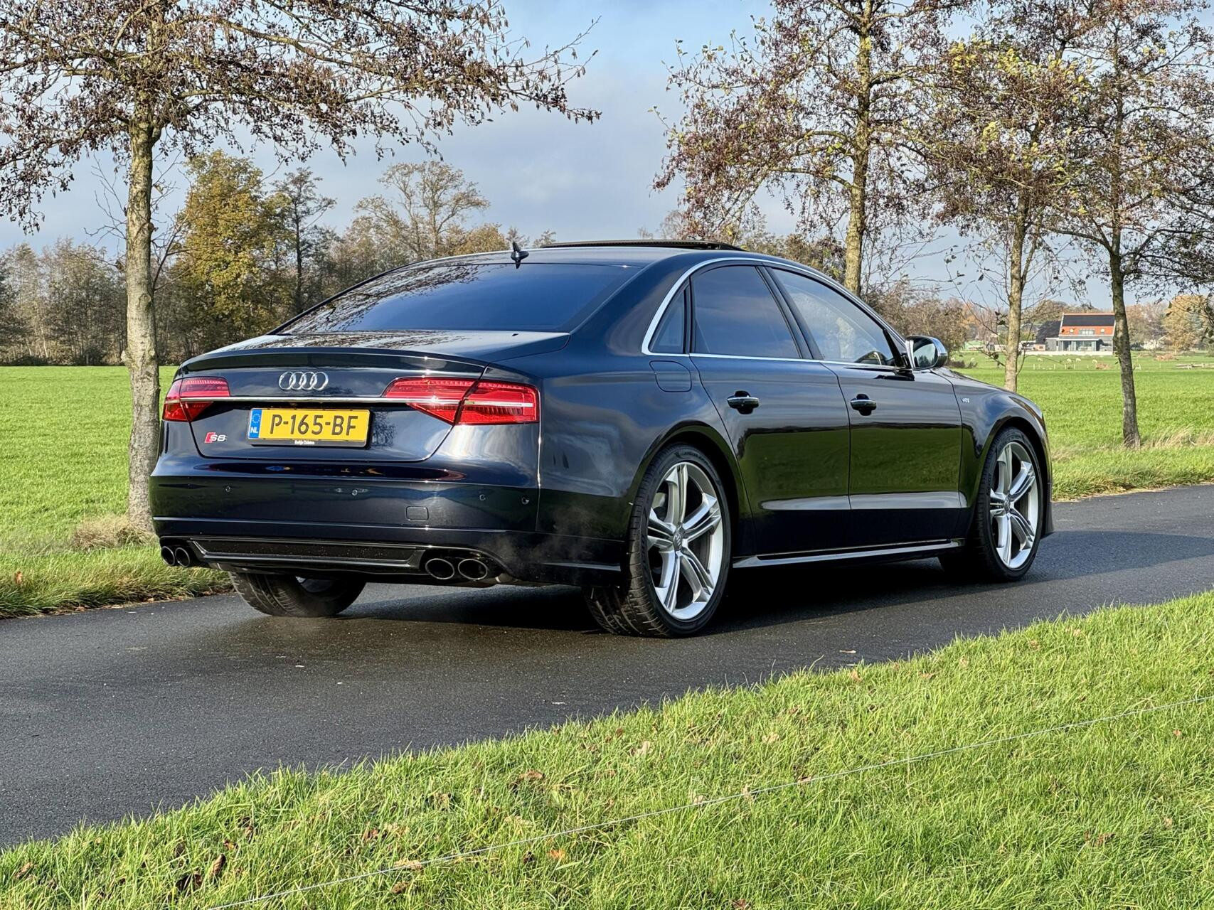 Hoofdafbeelding Audi S8