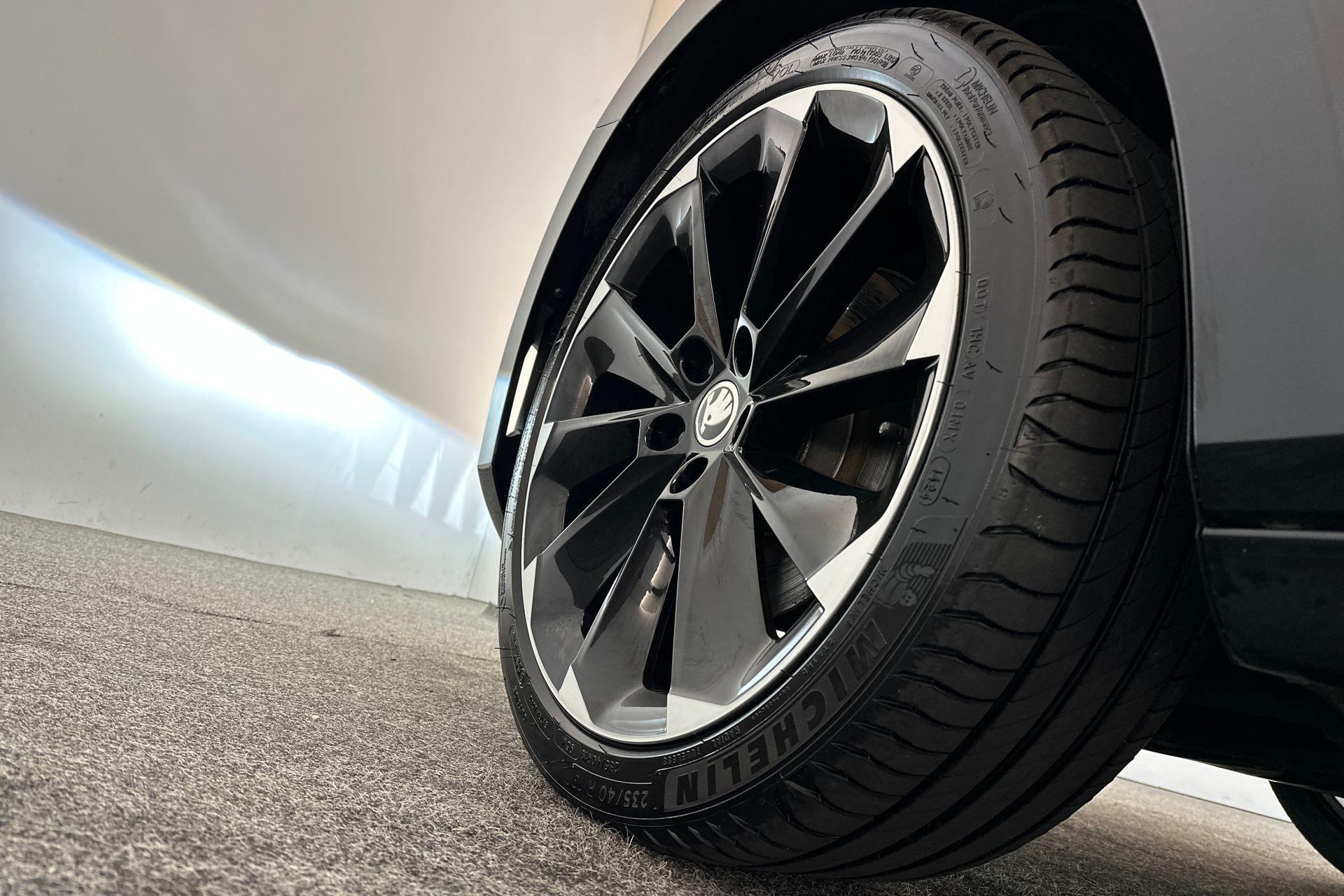 Hoofdafbeelding Škoda Superb