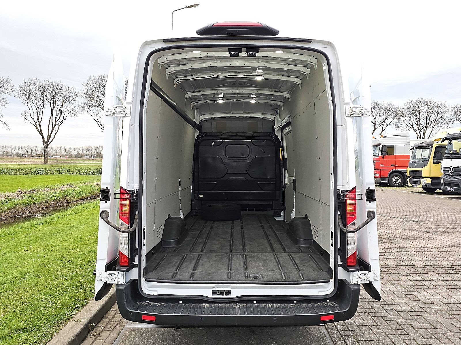 Hoofdafbeelding Ford E-Transit