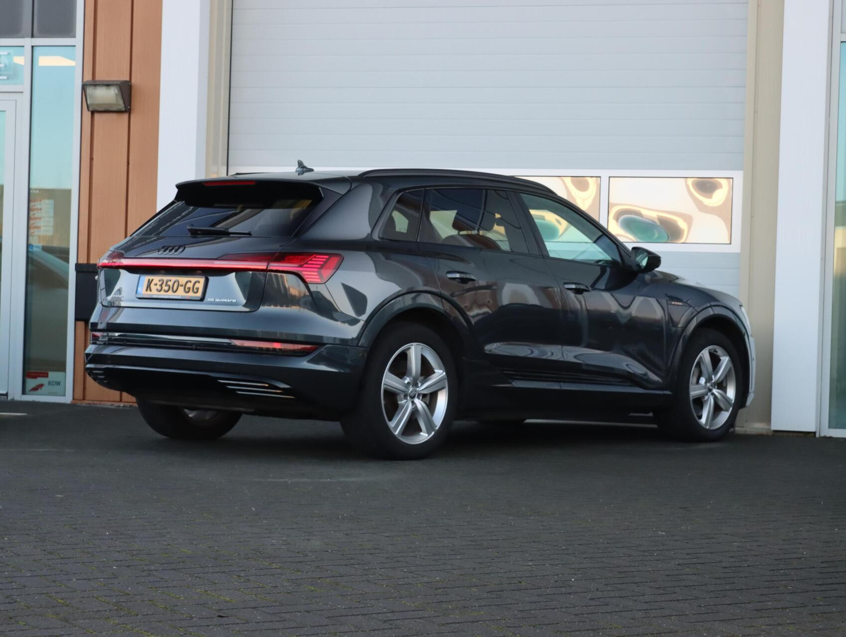 Hoofdafbeelding Audi e-tron