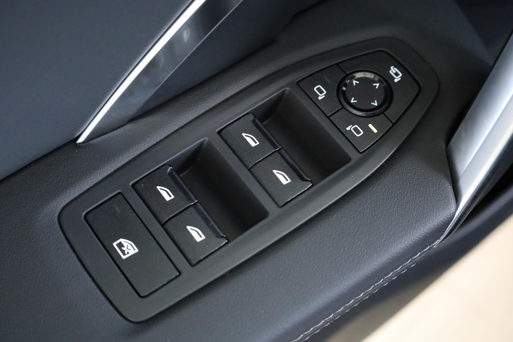 Hoofdafbeelding BMW iX1