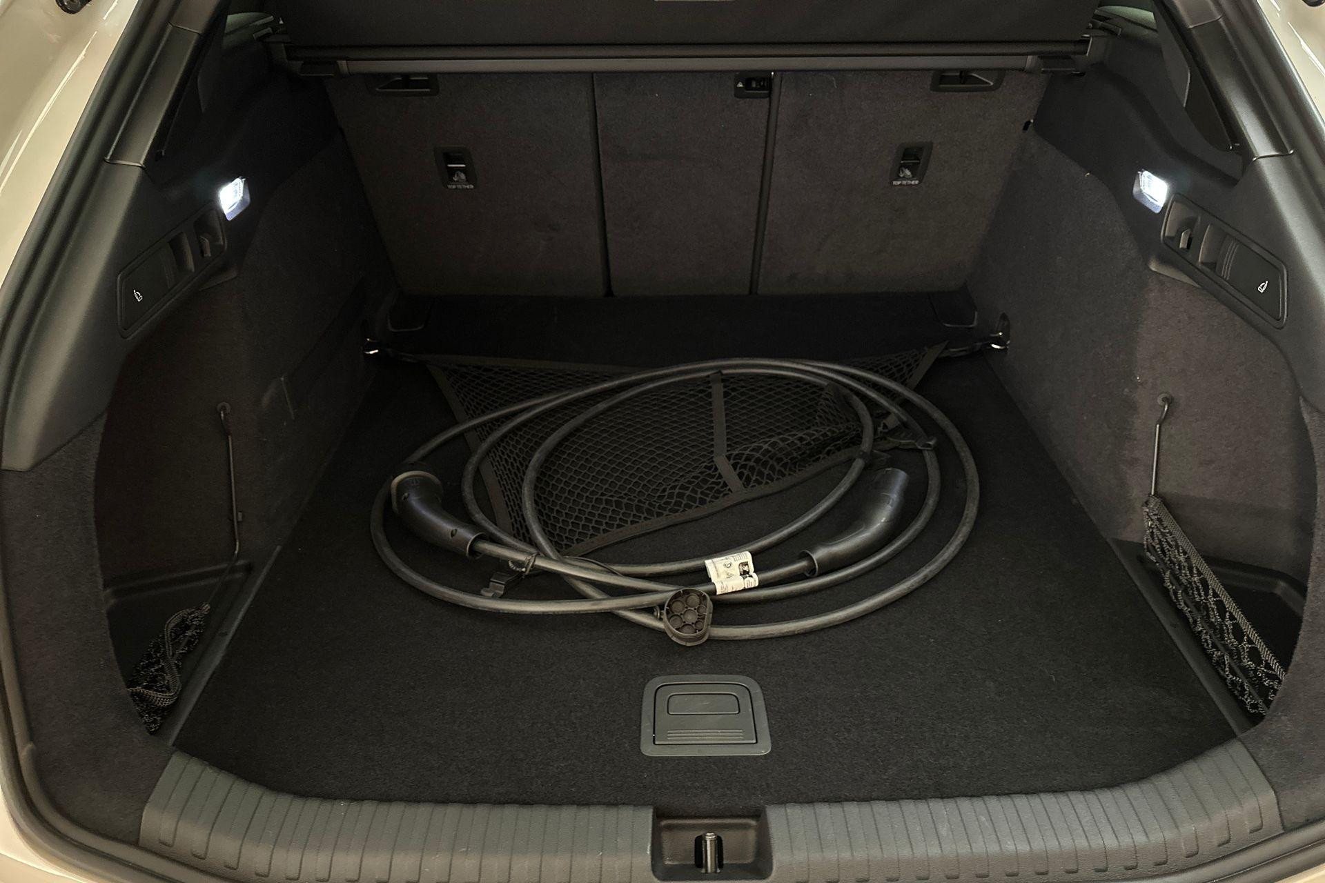 Hoofdafbeelding Audi S6 Avant e-tron