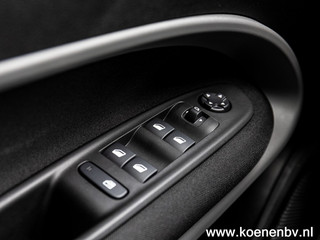 Jeep Avenger Jeep Avenger 1.2 E-Hybrid Longitude Automaat Airco / Carplay/ 16/ Winterpack - afbeelding nr 27