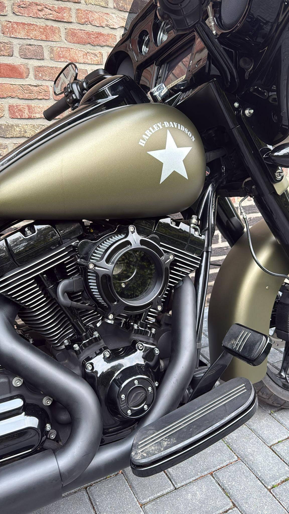 Hoofdafbeelding Harley-Davidson Street Glide