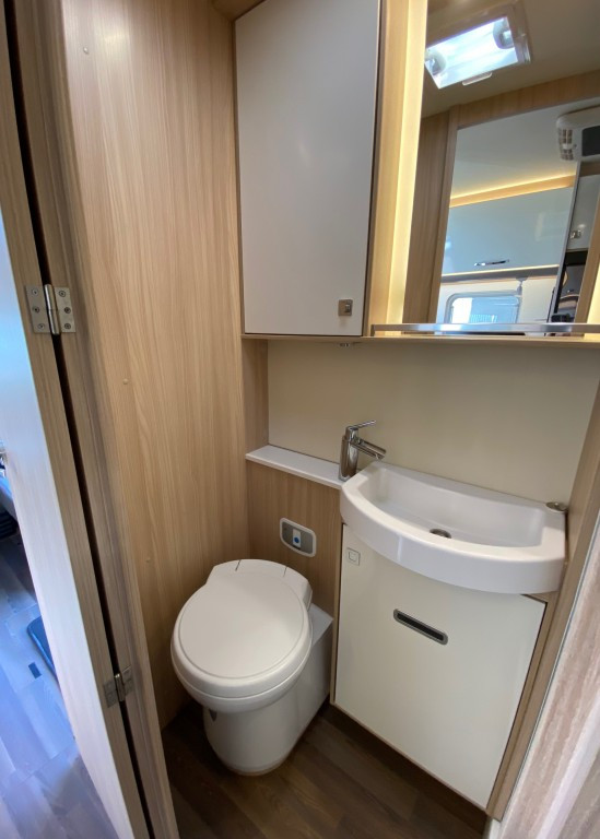 Hoofdafbeelding Bürstner Lyseo T 728g Aut. 36.997km 2017 Dakairco