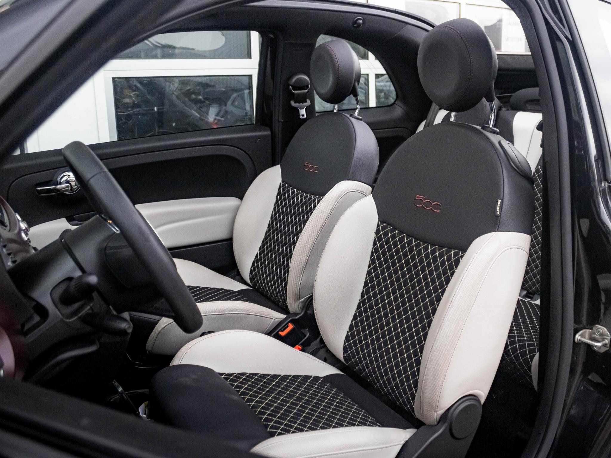 Hoofdafbeelding Fiat 500C