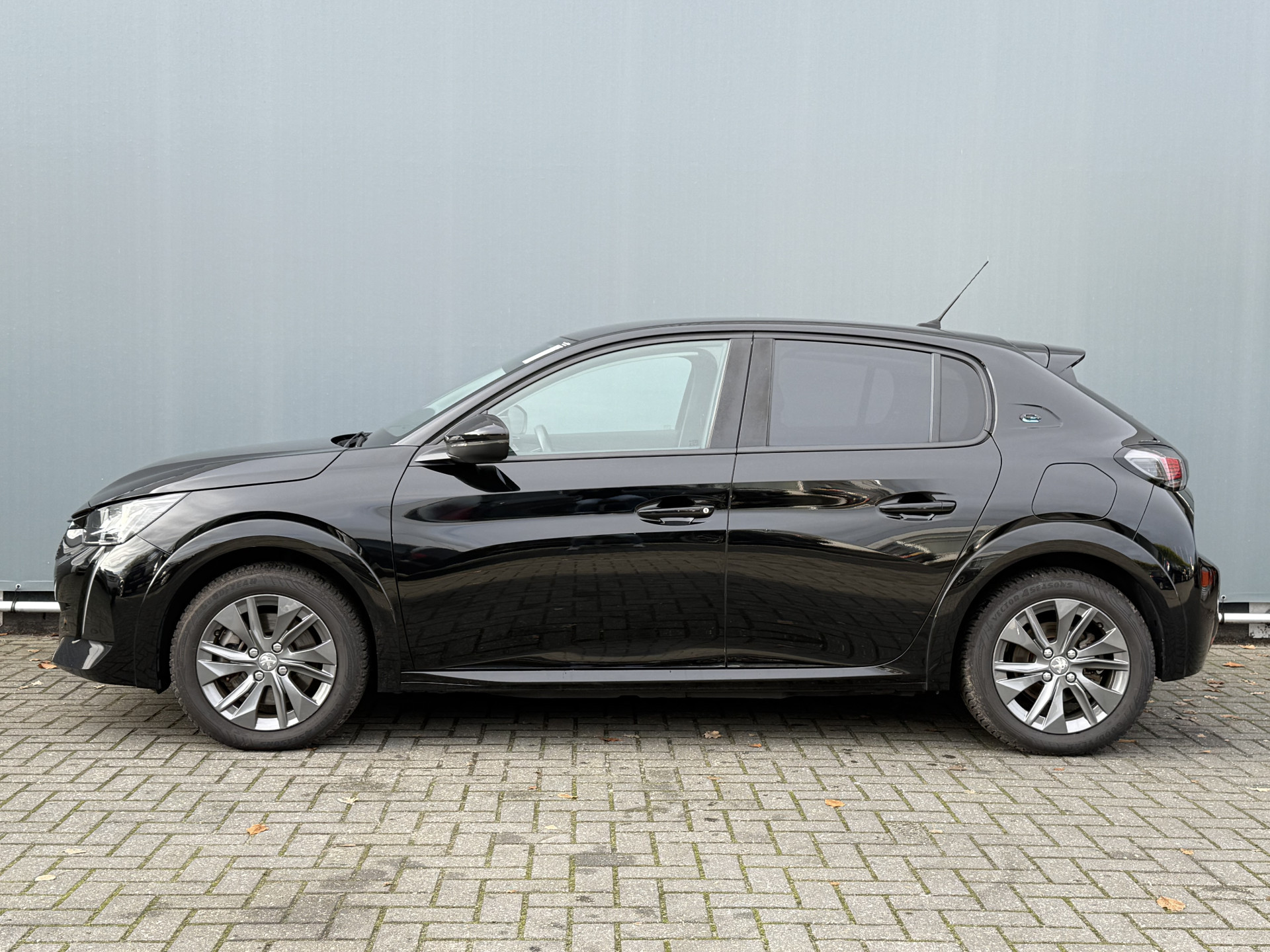 Hoofdafbeelding Peugeot e-208