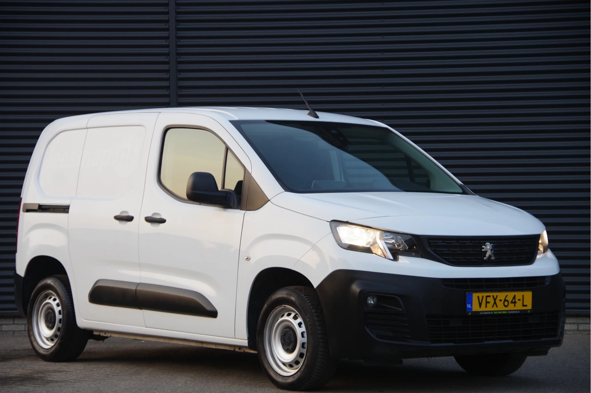 Hoofdafbeelding Peugeot Partner