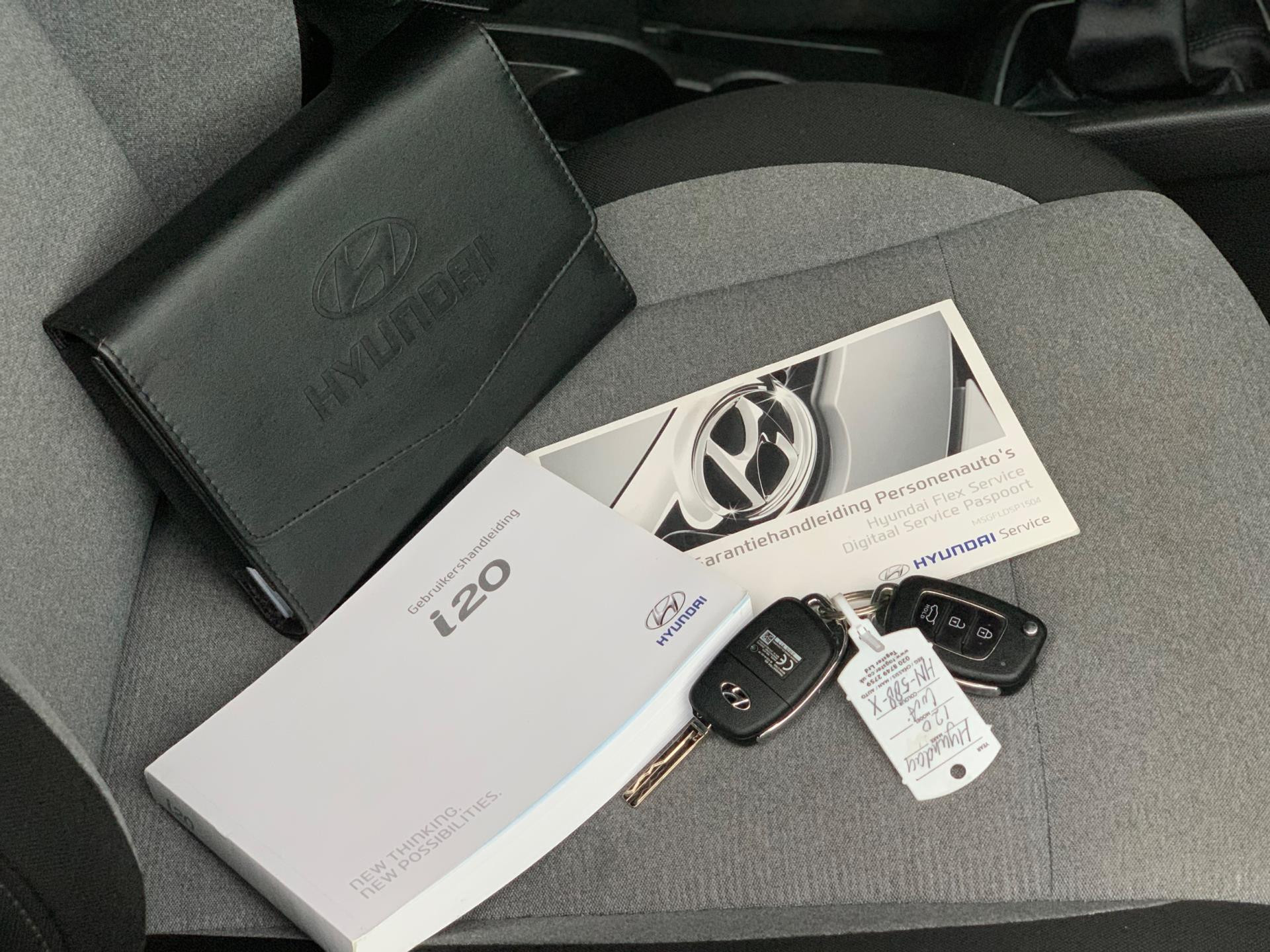 Hoofdafbeelding Hyundai i20