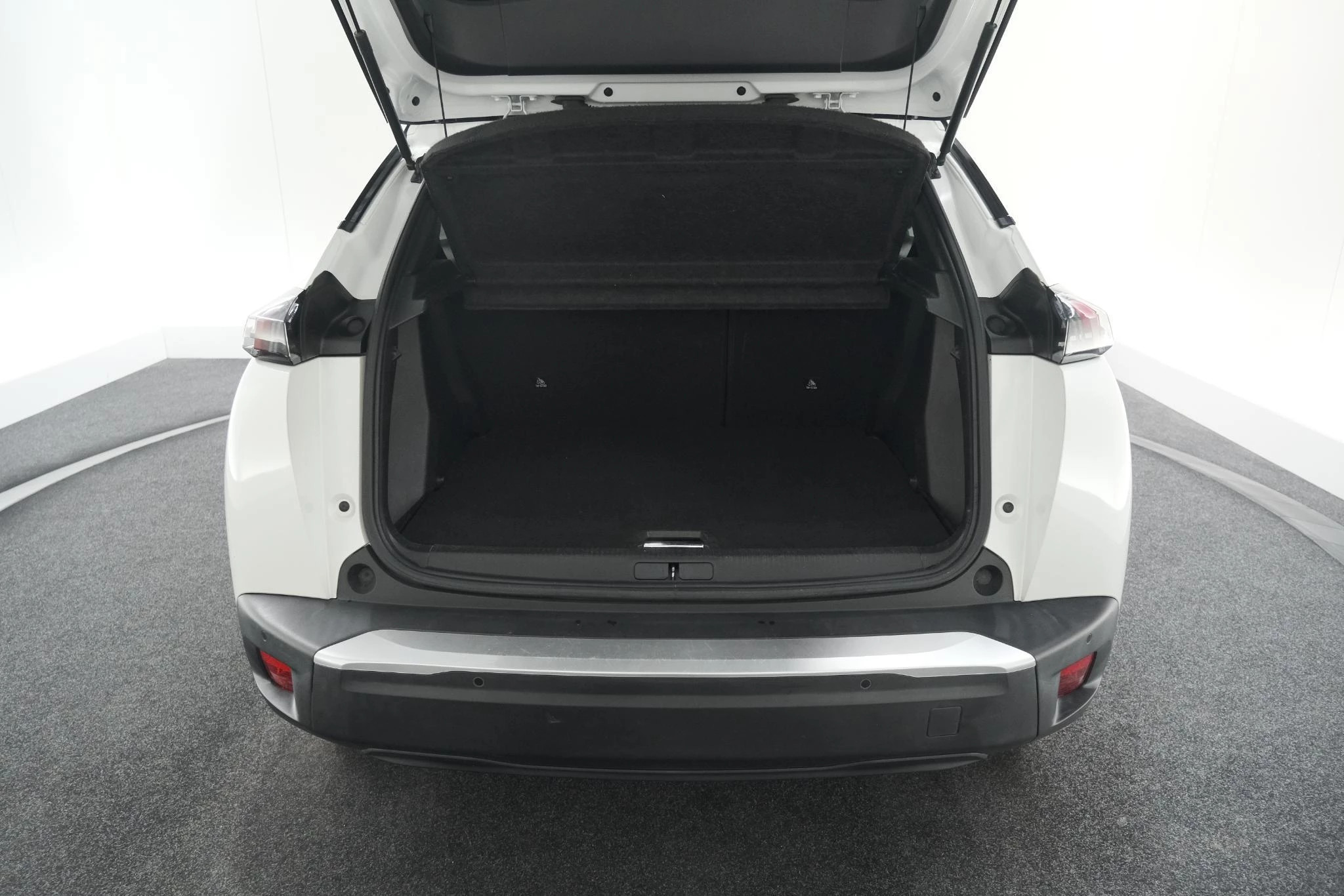 Hoofdafbeelding Peugeot e-2008