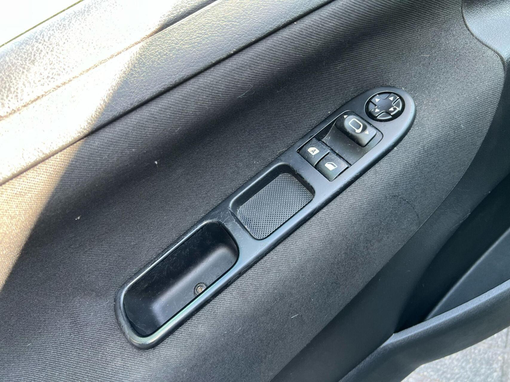 Hoofdafbeelding Peugeot 207