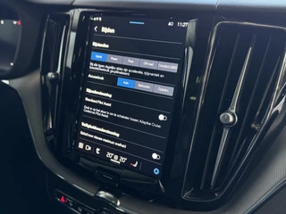 Volvo XC60 Volvo XC60 2.0 T6 350PK PHEV AWD PLUS DARK LONG RANGE PANO HARMAN-KARDON 360CAM ELEK.KLEP STUUR/STOEL VERW. Plug in Hybrid - afbeelding nr 44