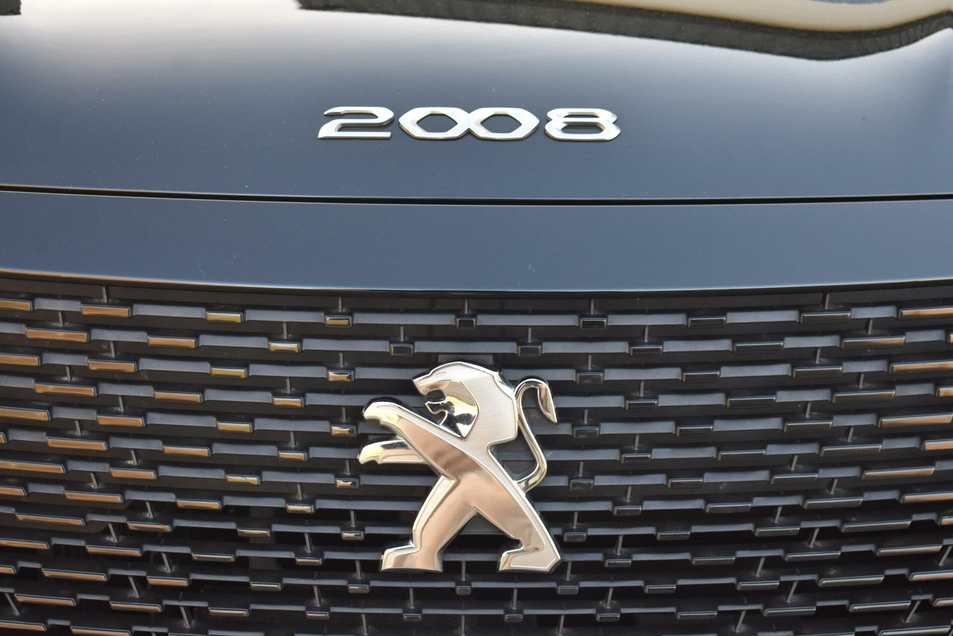 Hoofdafbeelding Peugeot e-2008