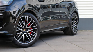 Porsche Cayenne Porsche Cayenne 3.0 S E-Hybrid SportDesign | InnoDrive | Head-up | Panoramadak | Soft-Close | BOSE Sound | Achterasbesturing - afbeelding nr 18