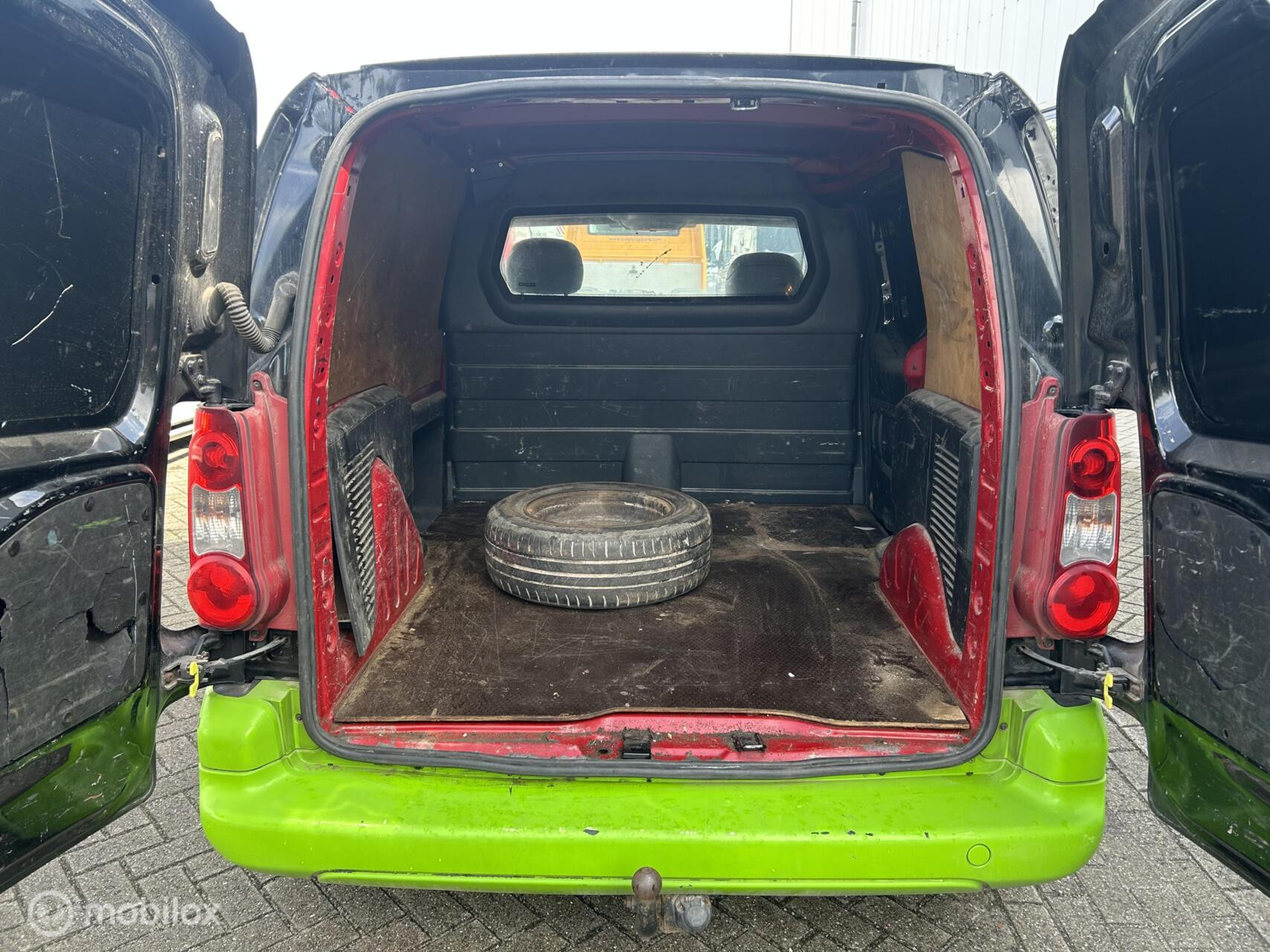 Hoofdafbeelding Peugeot Partner