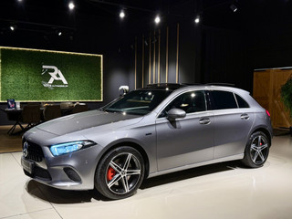 Mercedes-Benz A-Klasse A250e Panoramadak|Navi|PDC|Media|H-Leer Antraciet!