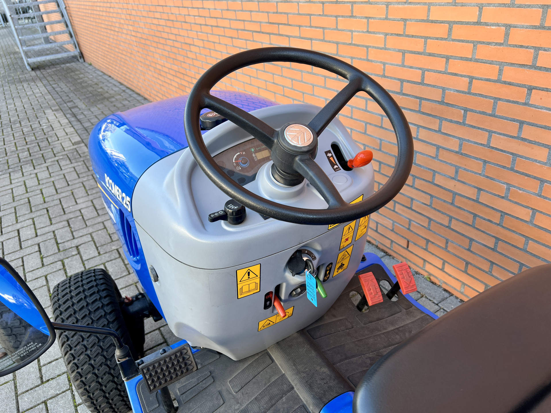 Hoofdafbeelding New Holland Boomer 25