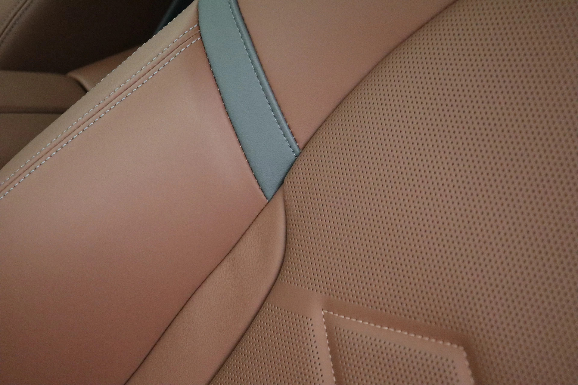 Hoofdafbeelding BMW i5