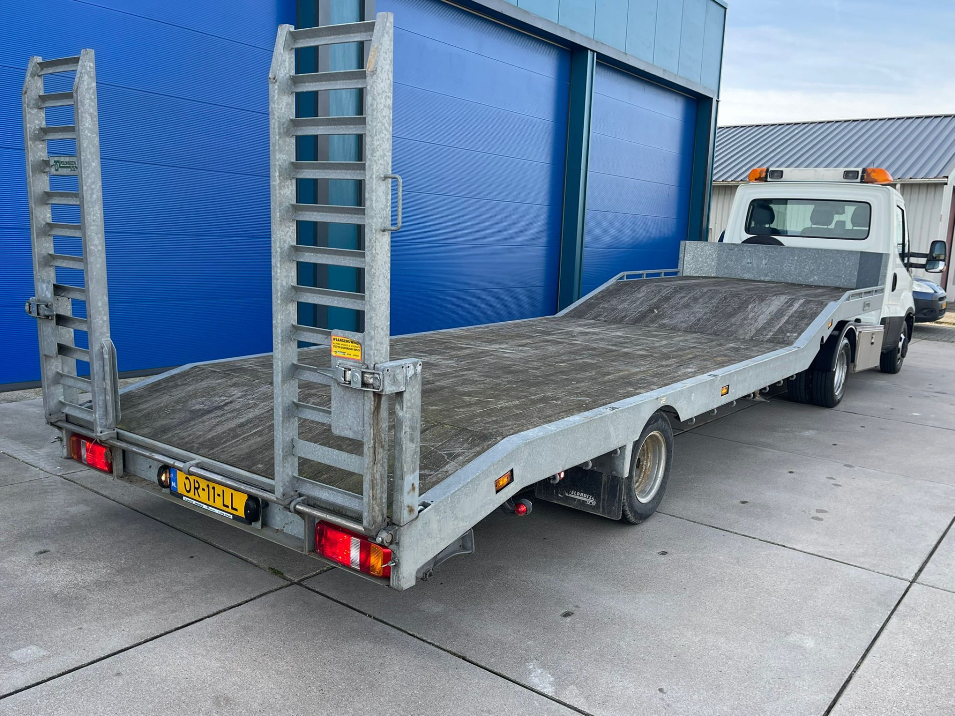 Hoofdafbeelding Iveco 40C16 Be-Trekker +  Semi Dieplader Veldhuizen 7.5 M Automaat / Nieuwstaat!