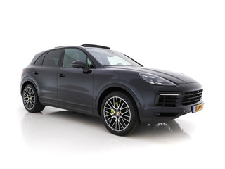 Porsche Cayenne 3.0 E-Hybrid Sport-Chrono-Pack (INCL-BTW) *PANO | CLUB-FULL-LEATHER | SOFT-CLOSE | MEMORY-PACK | SURROUND-VIEW | FULL-LED | NAVI-FULLMAP | AIR-SUSPENSION | DAB | DIGI-COCKPIT | PDC | CRUISE | SPORT-SEATS | 21"ALU*