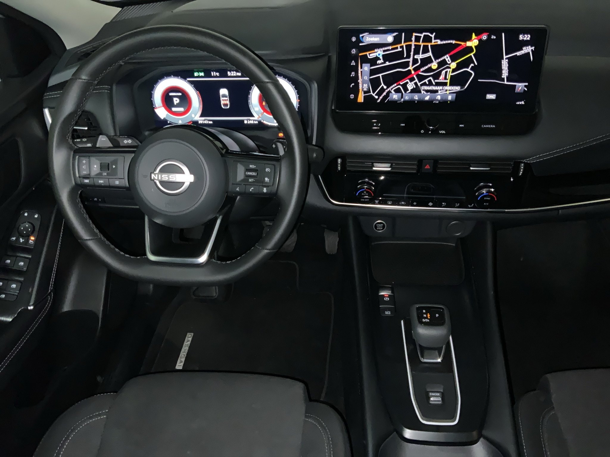 Nissan-QASHQAI-image-11