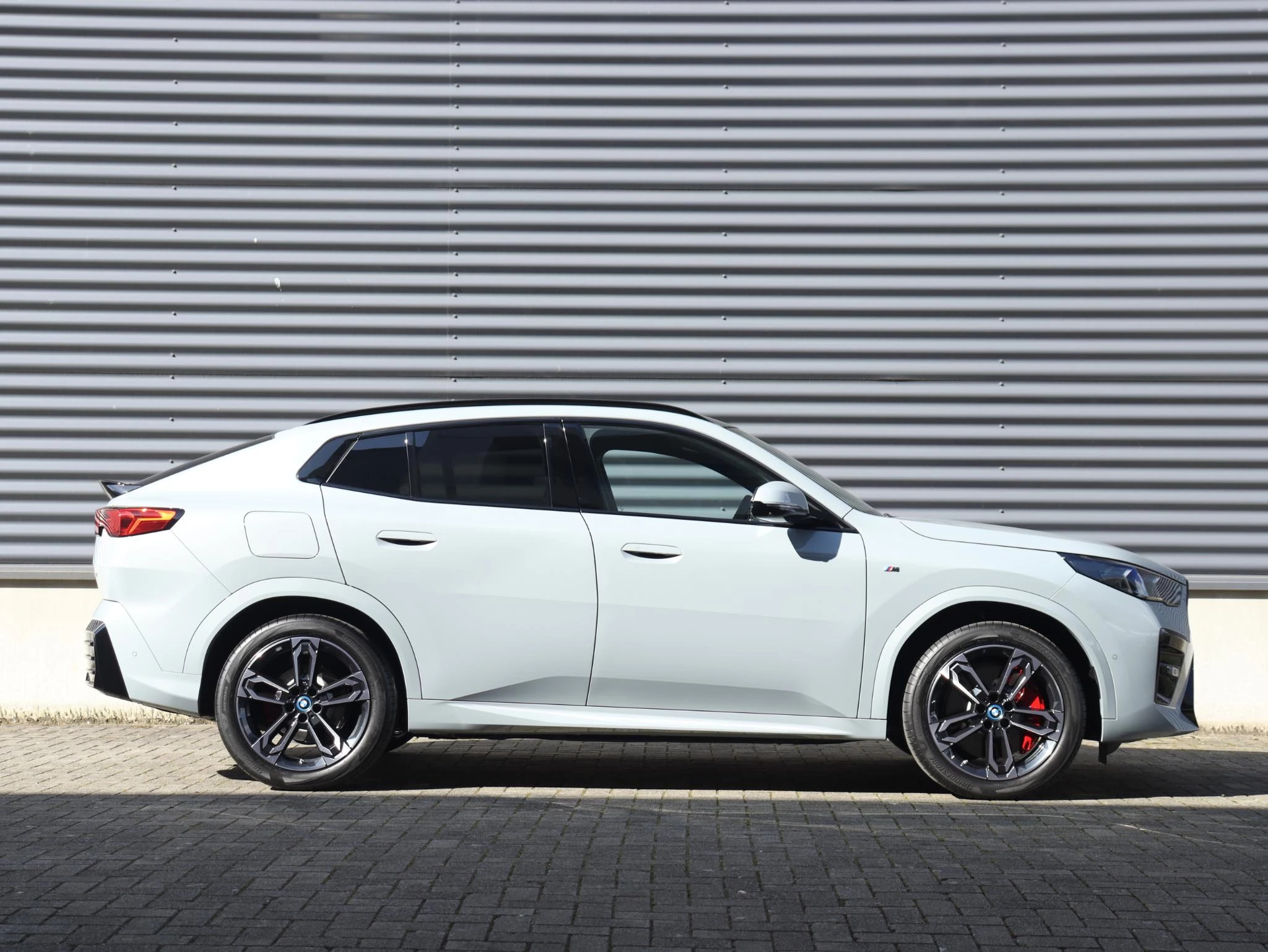 Hoofdafbeelding BMW iX2