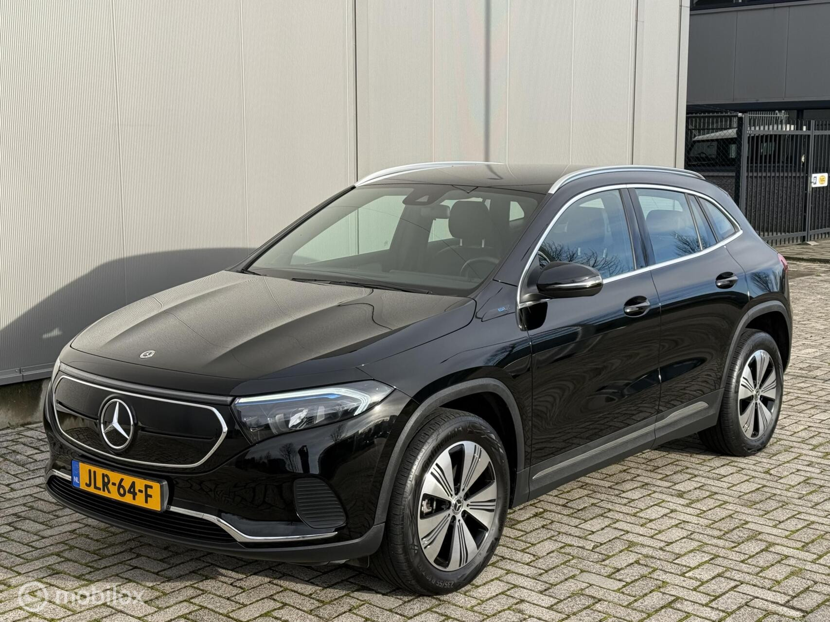 Hoofdafbeelding Mercedes-Benz EQA