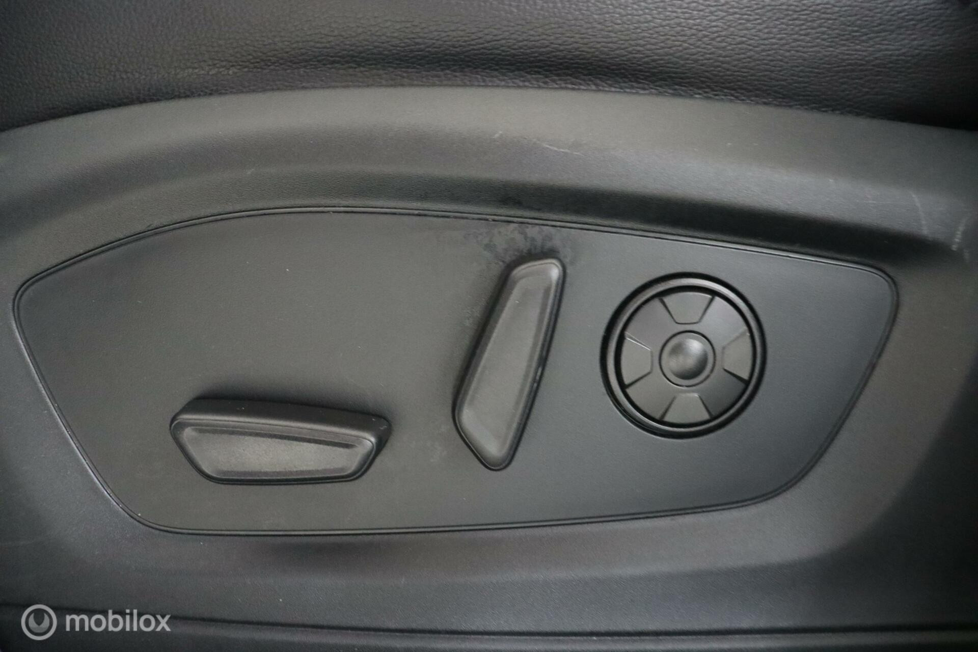 Hoofdafbeelding Ford Explorer