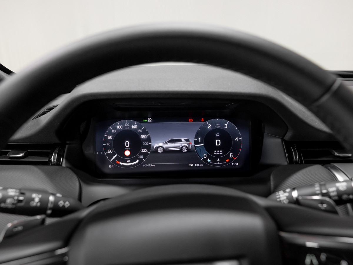 Land Rover-Discovery Sport-image-17