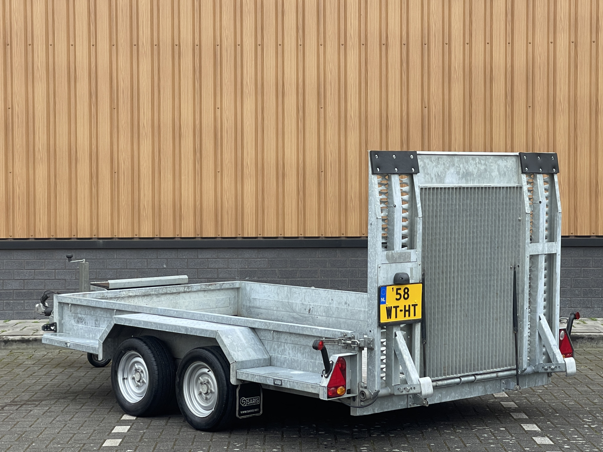 Hoofdafbeelding Saris C3000