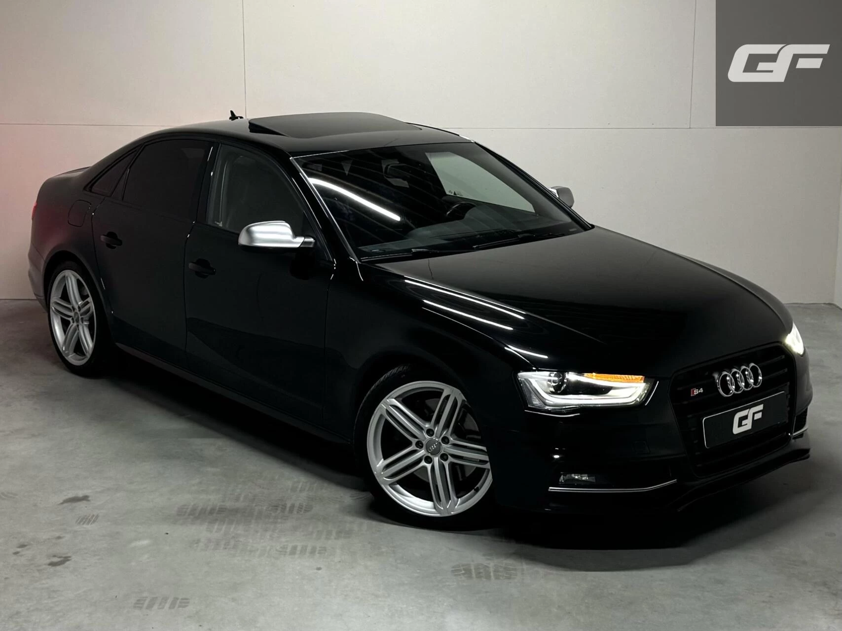 Hoofdafbeelding Audi S4