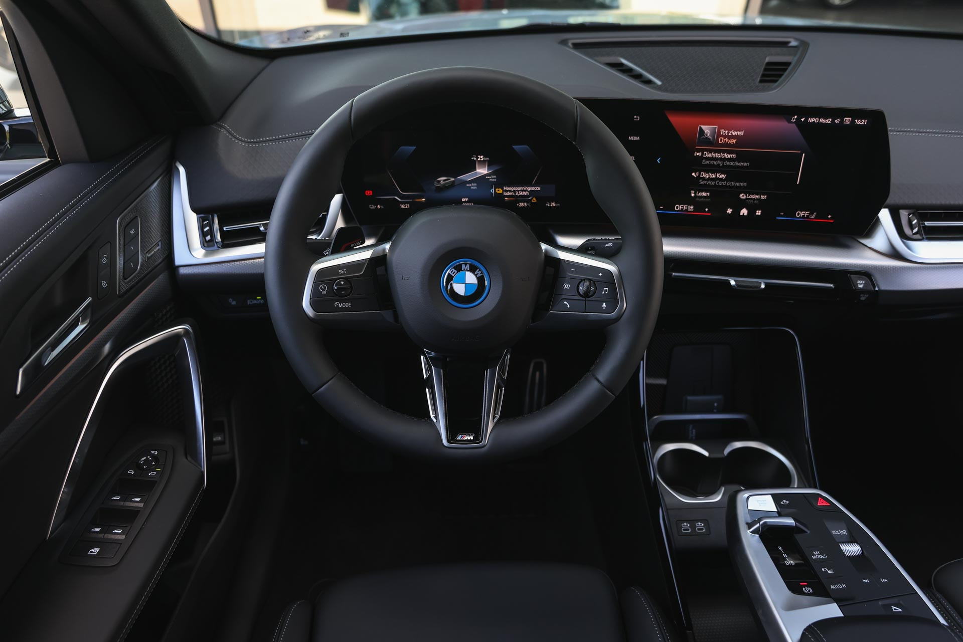 Hoofdafbeelding BMW iX2