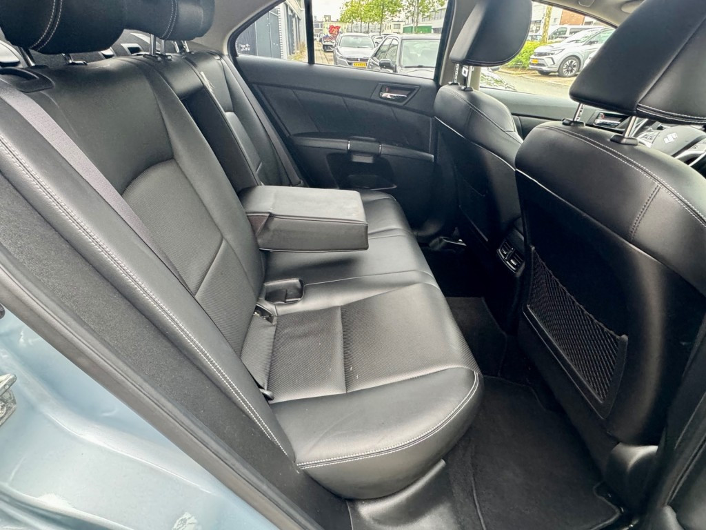 Hoofdafbeelding Suzuki Kizashi