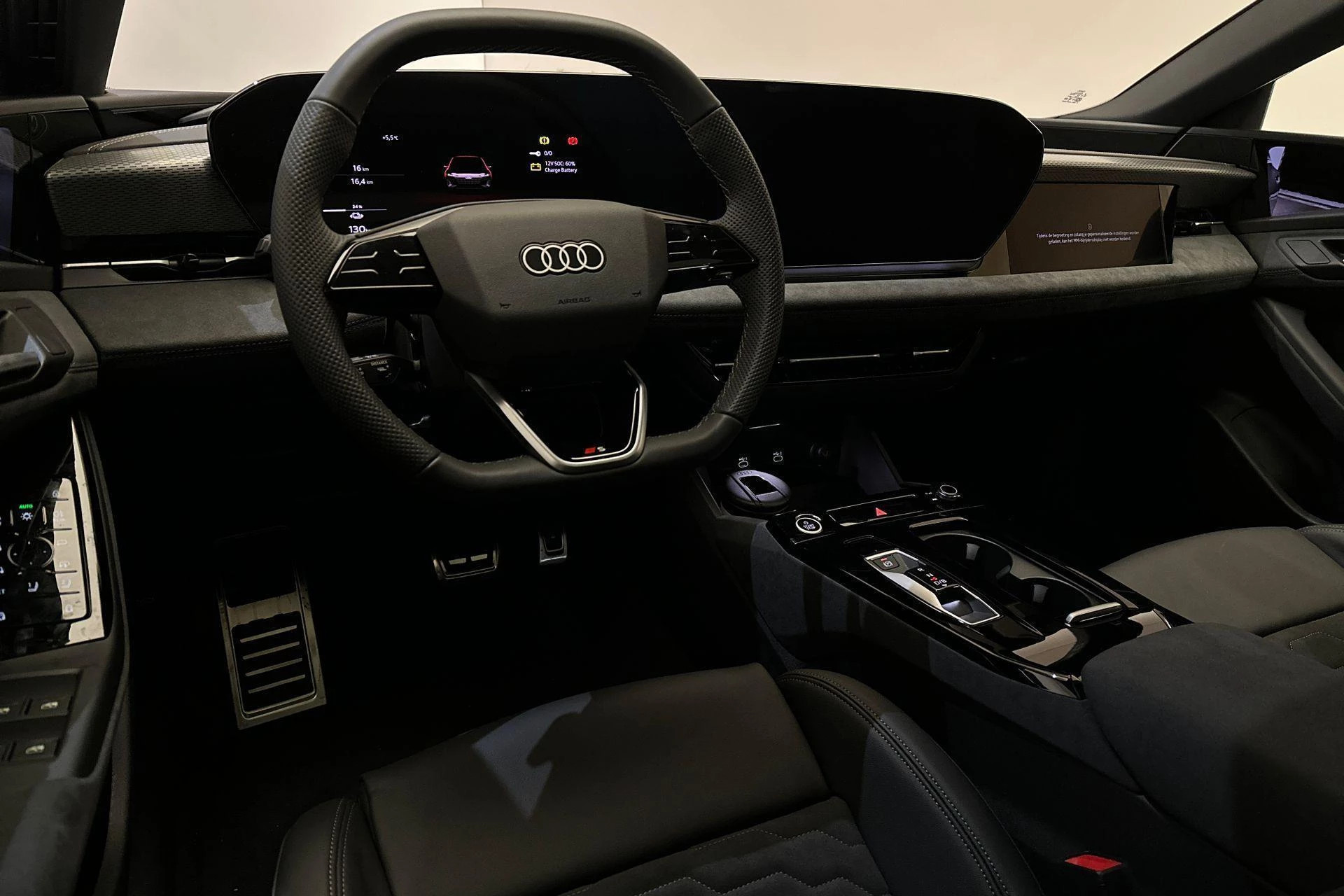 Hoofdafbeelding Audi A6 Avant e-tron