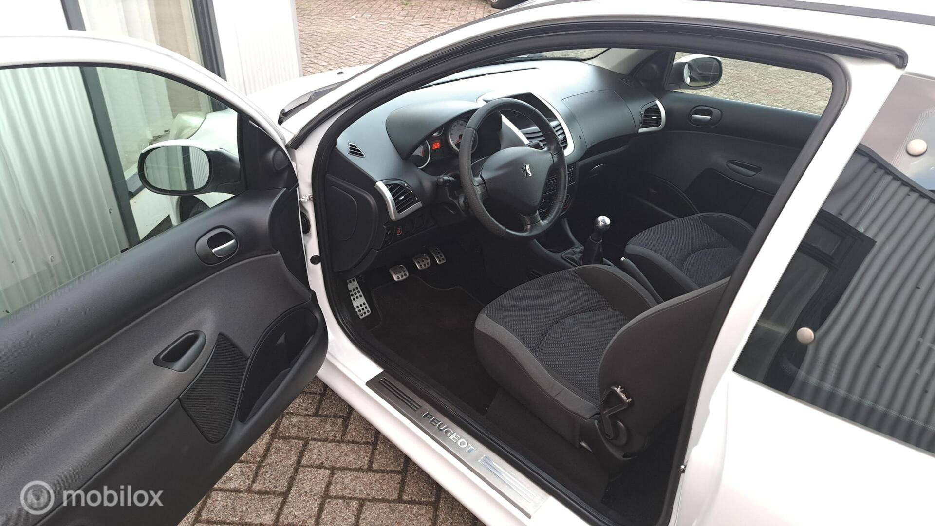 Hoofdafbeelding Peugeot 206