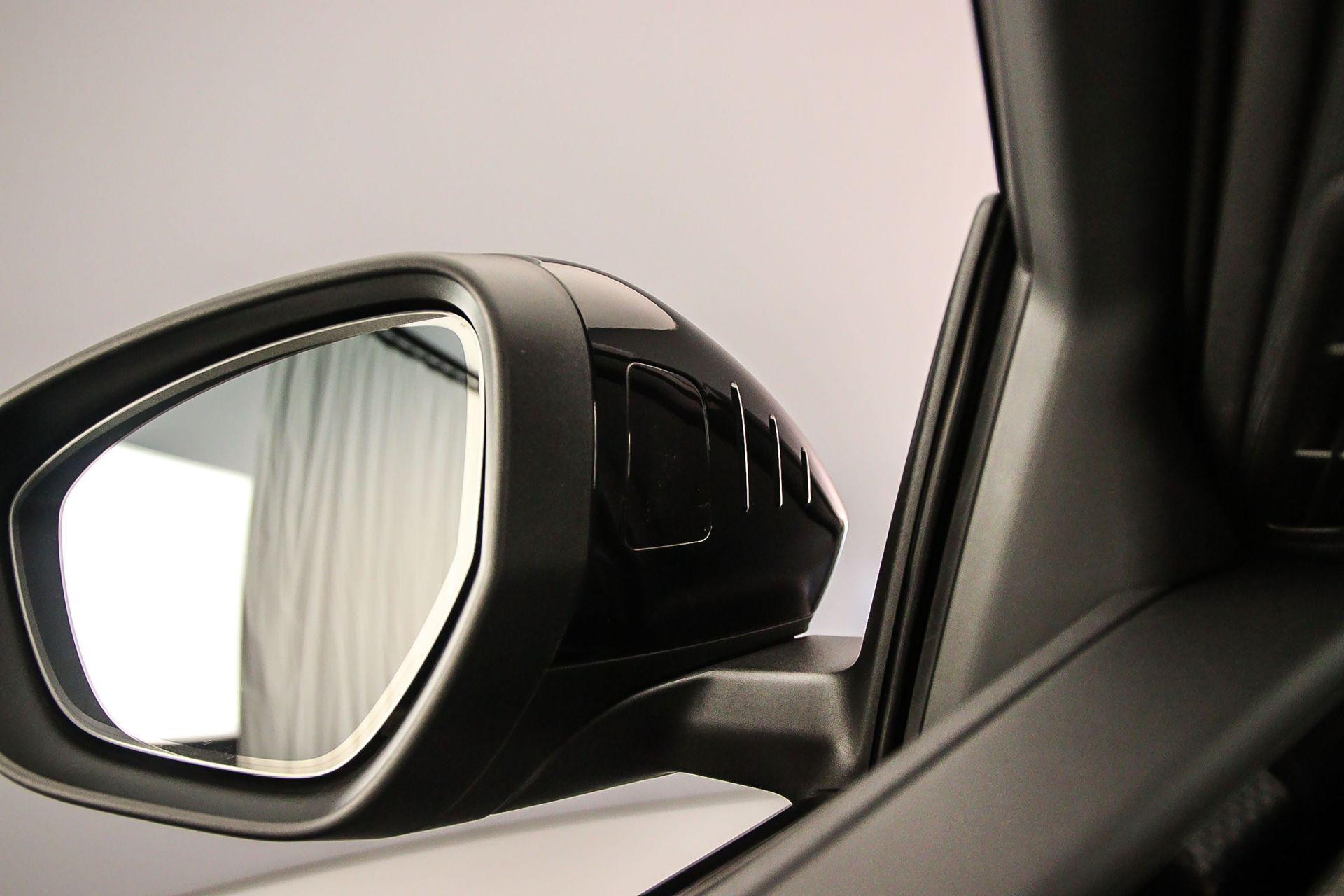 Hoofdafbeelding Audi A6 Avant e-tron