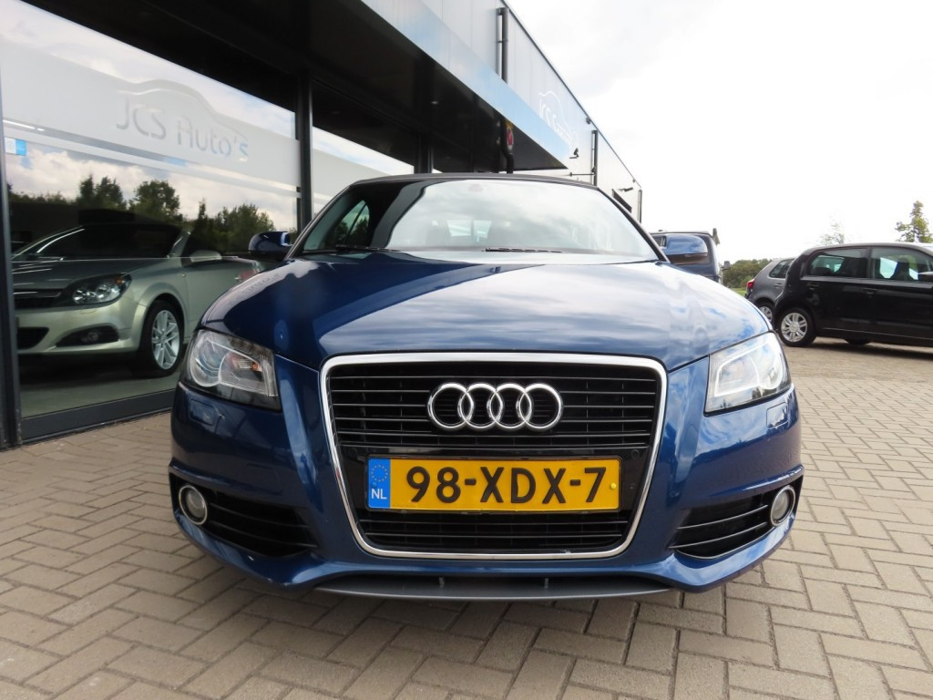 Hoofdafbeelding Audi Cabriolet
