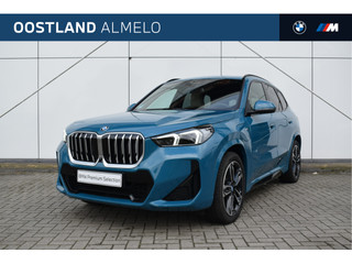 BMW X1 xDrive30e High Executive M Sport Automaat / Panoramadak / Trekhaak / Sportstoelen / M Adaptief onderstel / Comfort Access / Adaptieve LED / Head-Up / Harman Kardon