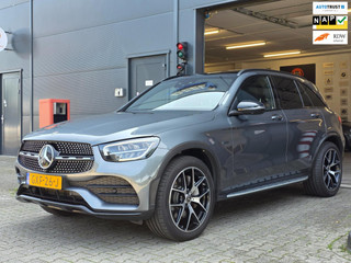 Mercedes-Benz GLC-klasse 300e 4MATIC Premium Plus / LUCHTVERING / PANORAMADAK / ALARMKLASSE 5 / TREKHAAK ELEKTRISCH / AMG-LINE !
