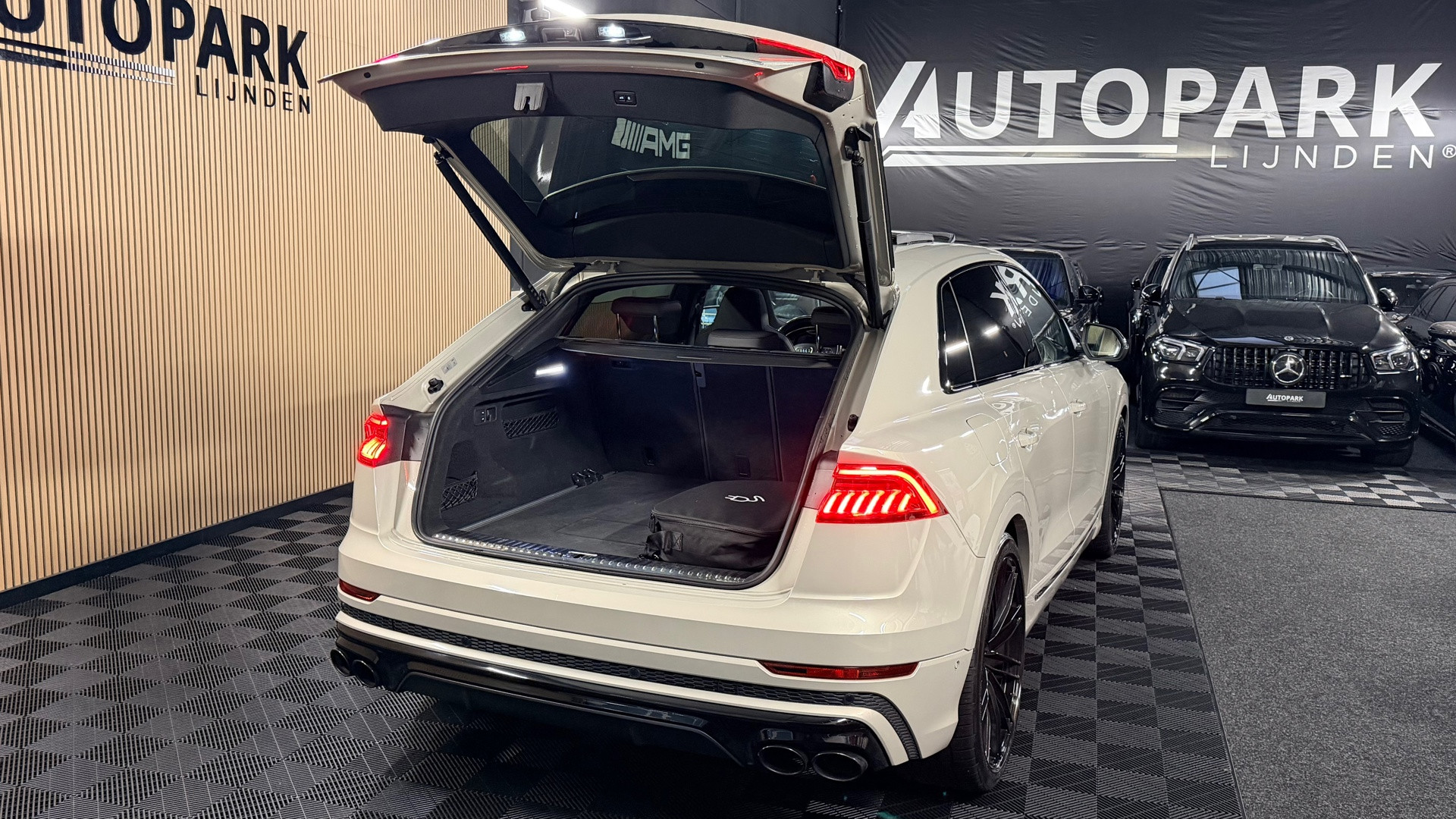 Hoofdafbeelding Audi Q8