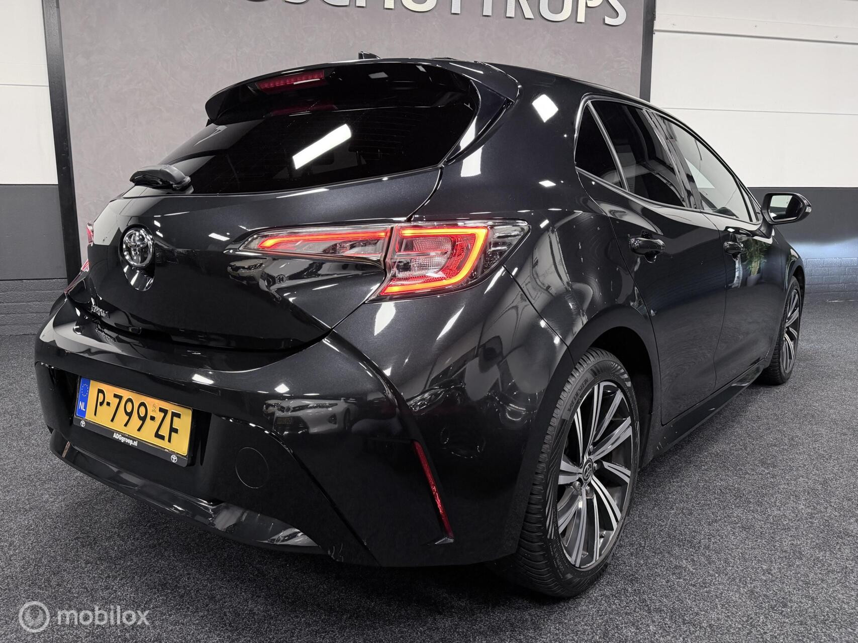 Hoofdafbeelding Toyota Corolla